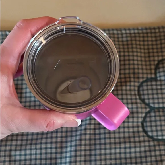 Yeti Hot Pink Insulated Tumbler with Handle and Clear Lid - Picture 5 of 6